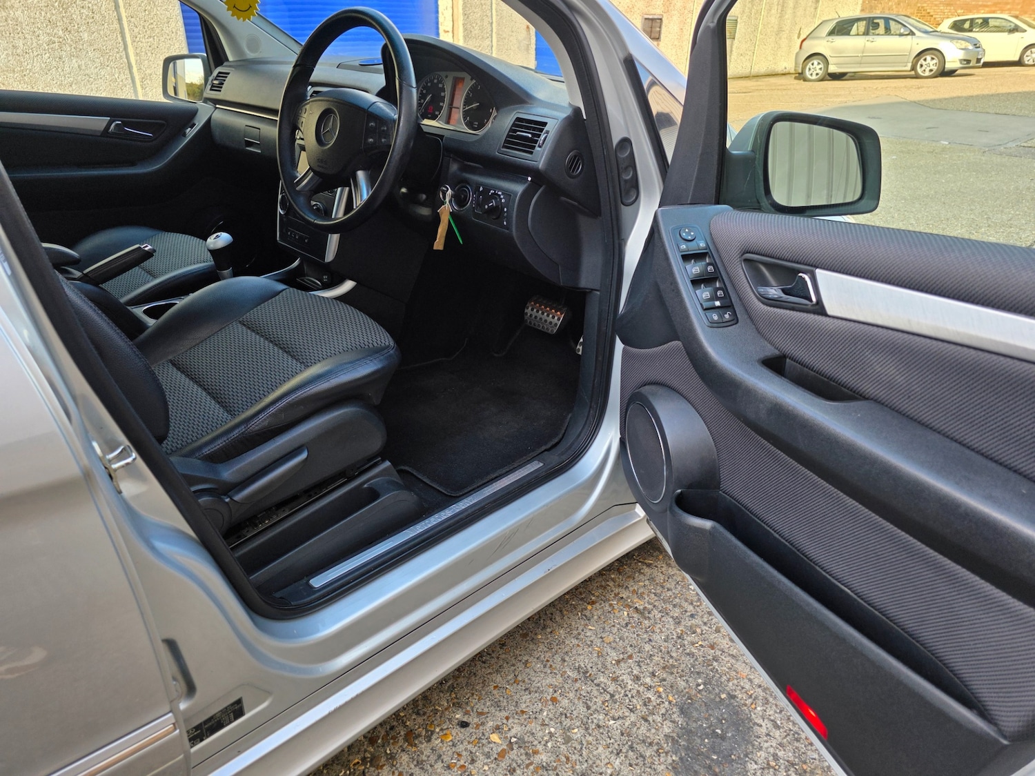 Used Mercedes-Benz B-Class 2009 for sale - 76119334: Photo 12