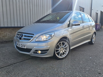 2009 (09) - B170 Sport 5dr CVT Auto