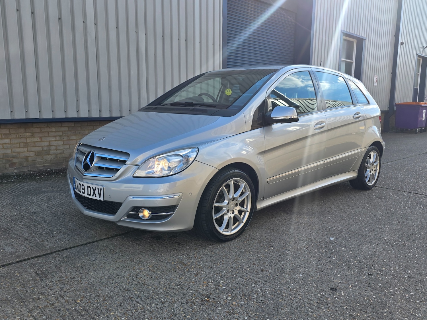 Used Mercedes-Benz B-Class 2009 for sale - 76119334: Photo 2