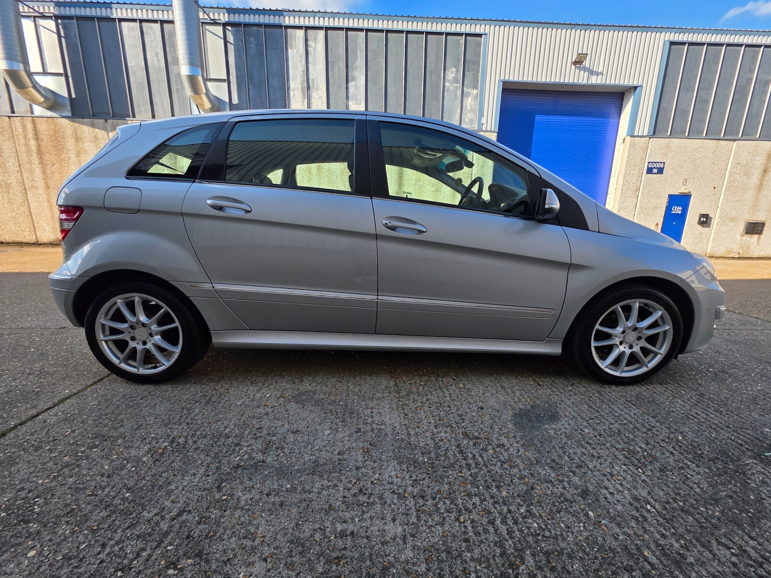 Used Mercedes-Benz B-Class 2009 for sale - 76119334: Photo 7