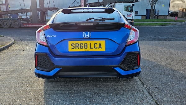 Used Honda Civic 2018 for sale - 69904995: Photo 6