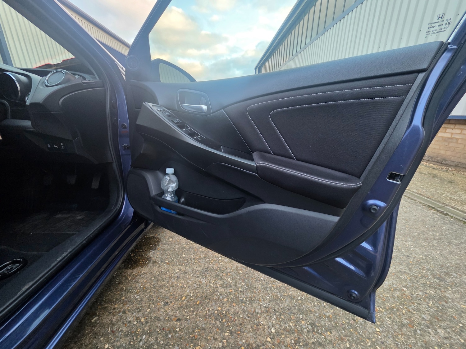 Used Honda Civic 2015 for sale - 77049336: Photo 18