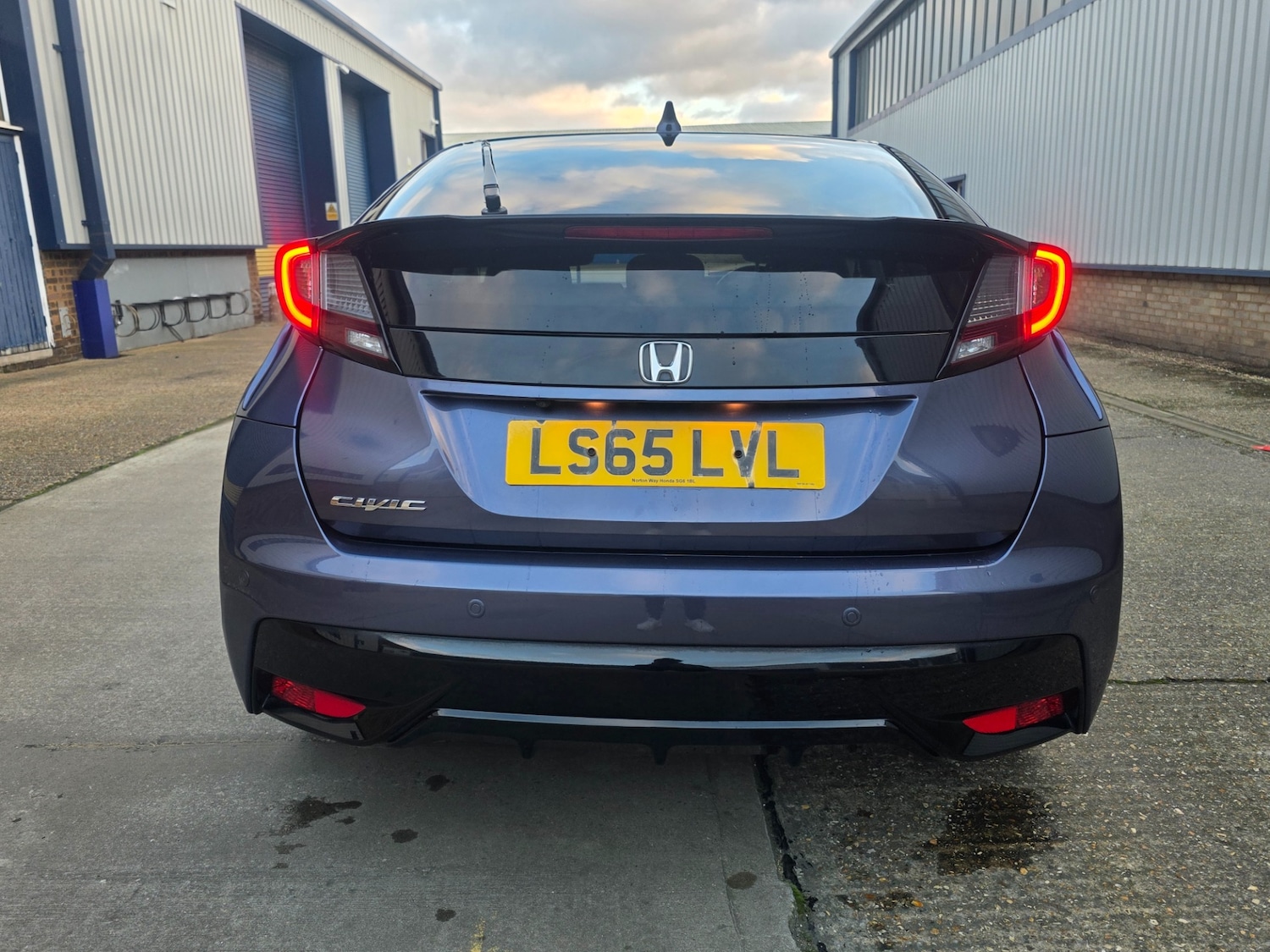 Used Honda Civic 2015 for sale - 77049336: Photo 5