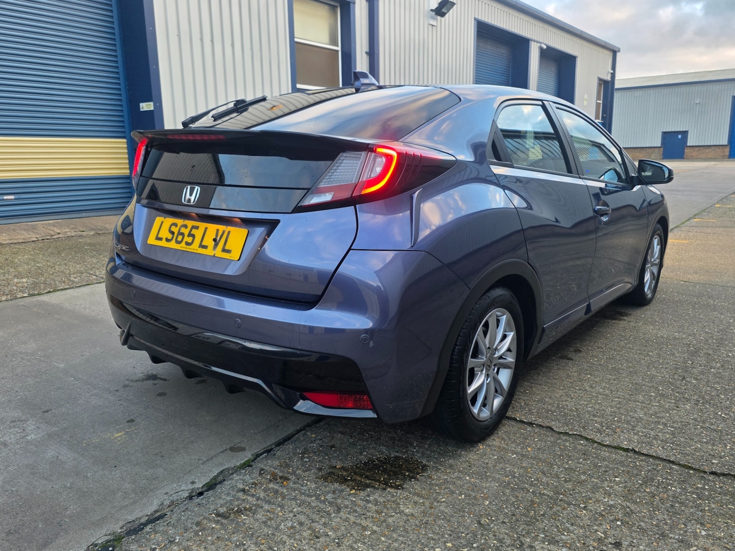 Used Honda Civic 2015 for sale - 77049336: Photo 6