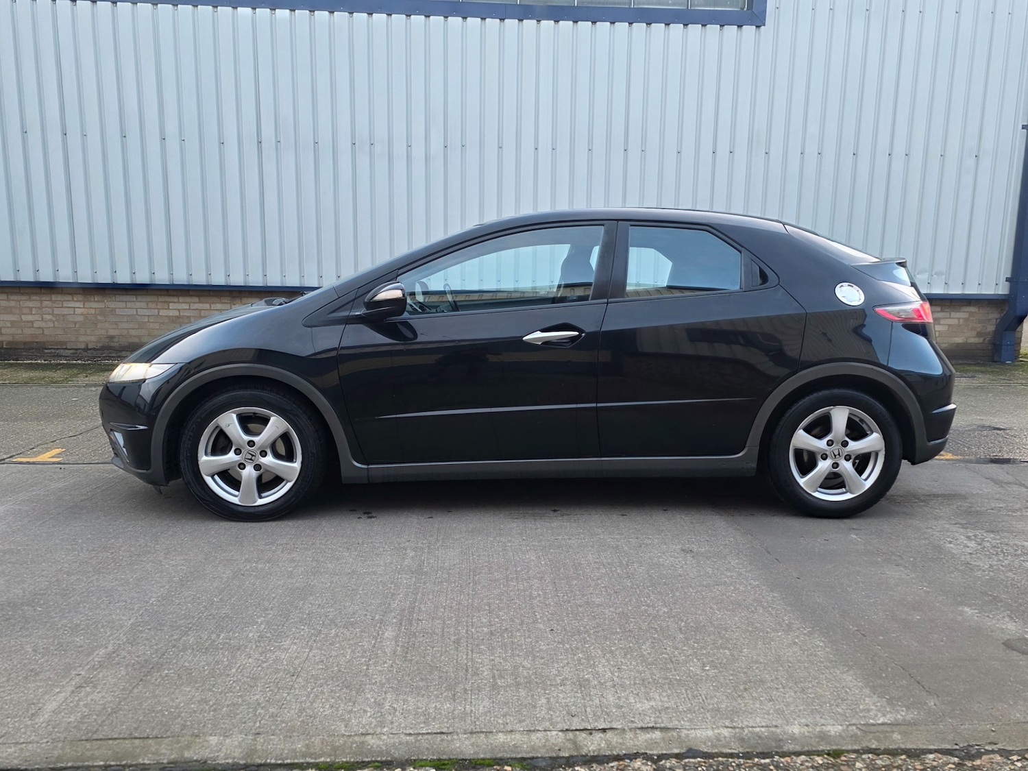 Used Honda Civic 2010 for sale - 77522309: Photo 3