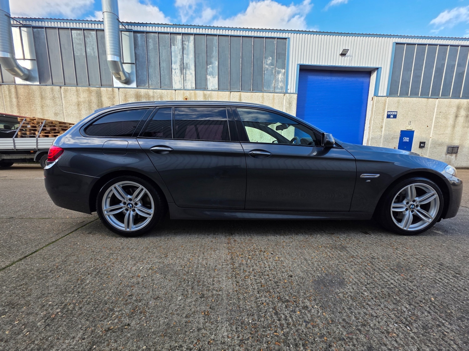 Used BMW 5 Series 2015 for sale - 76427834: Photo 11
