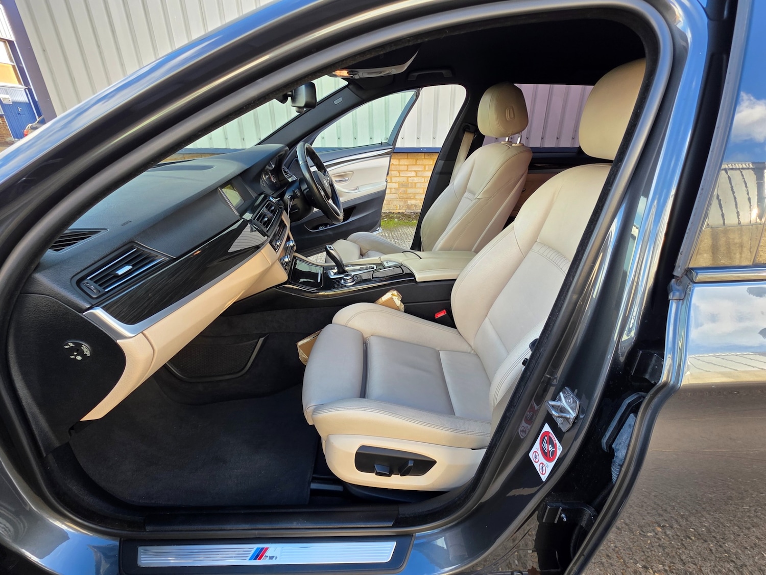 Used BMW 5 Series 2015 for sale - 76427834: Photo 22