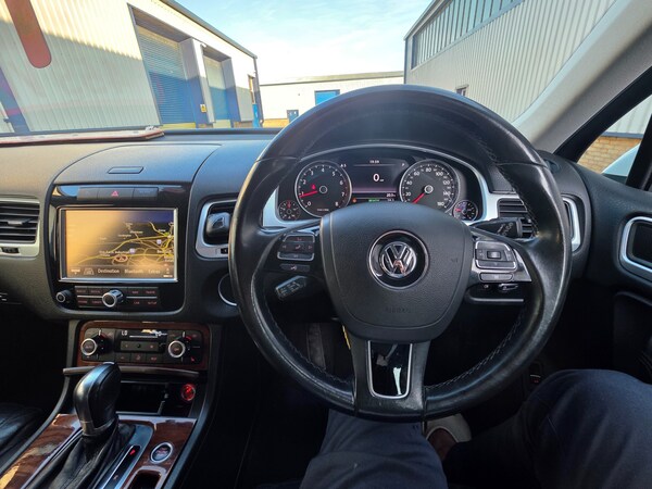 Used Volkswagen Touareg 2011 for sale - 75124852: Photo 21