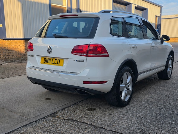 Used Volkswagen Touareg 2011 for sale - 75124852: Photo 6