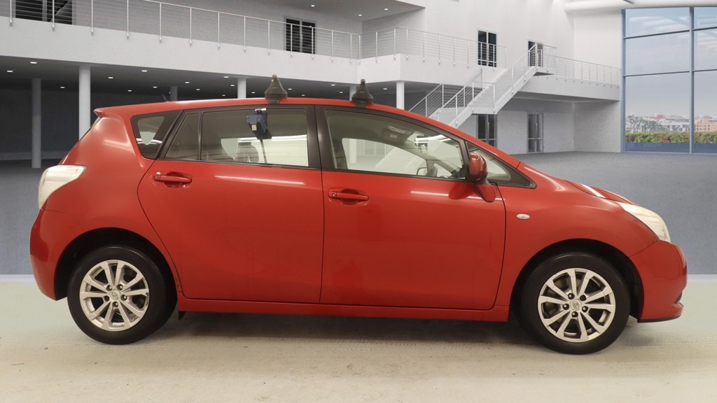 Used Toyota Verso 2013 for sale - 77437882: Photo 4