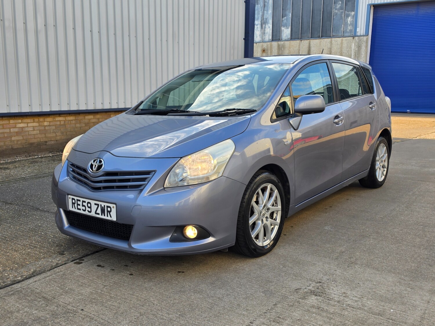 Used Toyota Verso 2009 for sale - 78070279: Photo 3