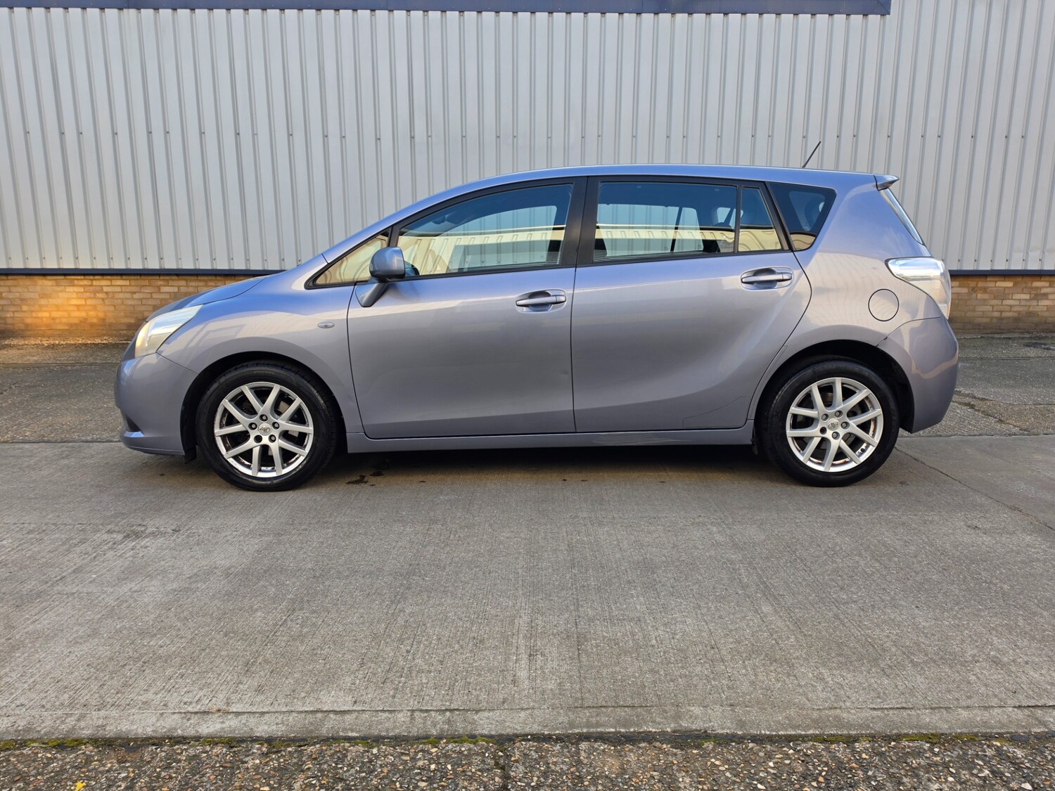 Used Toyota Verso 2009 for sale - 78070279: Photo 4