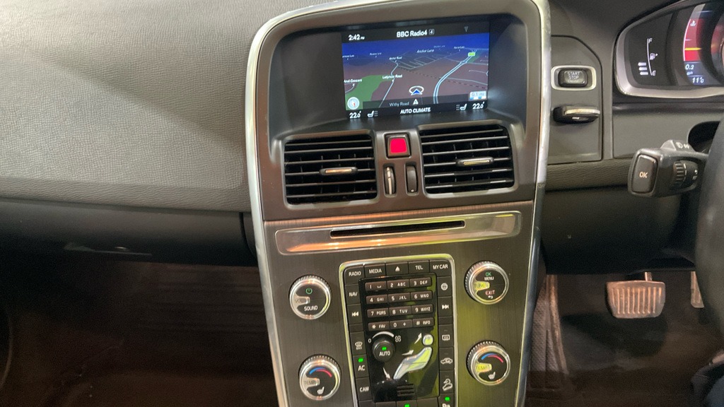 Used Volvo XC60 2016 for sale - 77548687: Photo 11