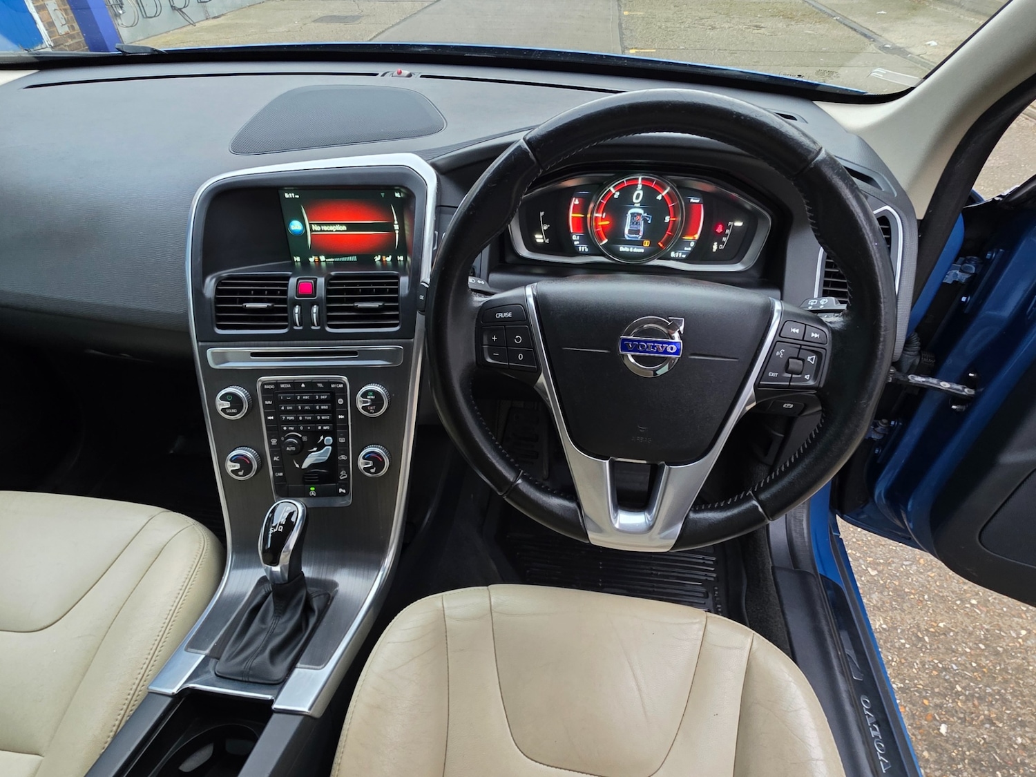 Used Volvo XC60 2016 for sale - 77548687: Photo 17