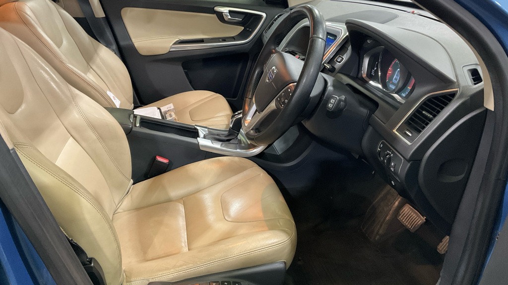 Used Volvo XC60 2016 for sale - 77548687: Photo 9