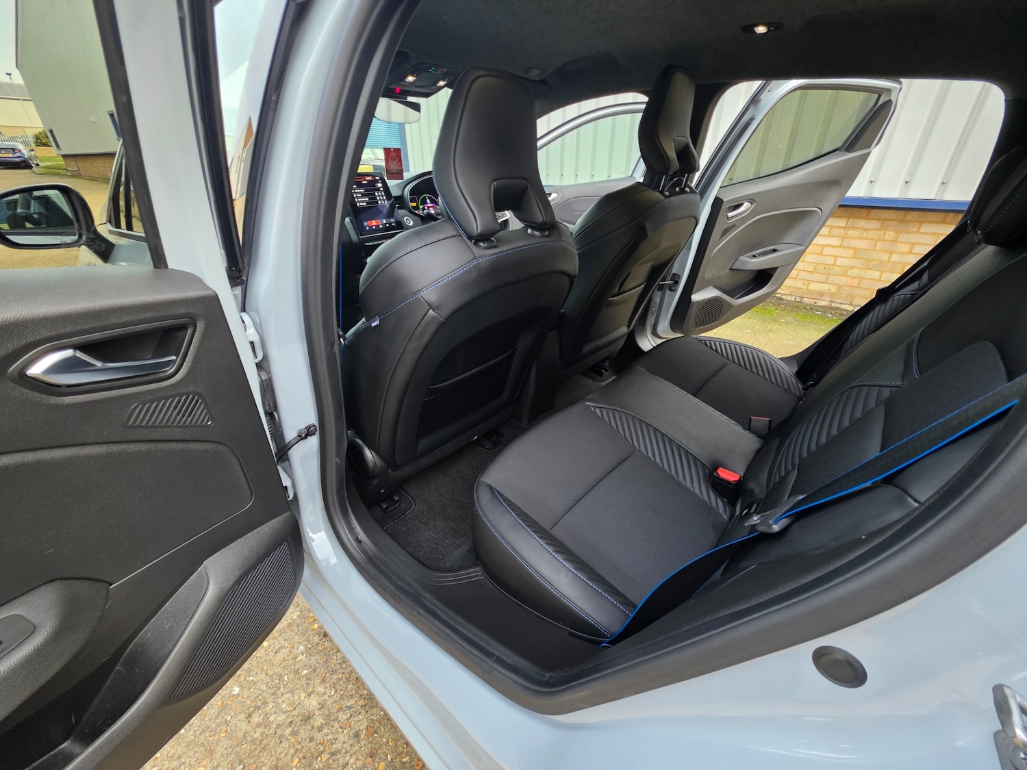 Used Renault Clio 2024 for sale - 77192061: Photo 16