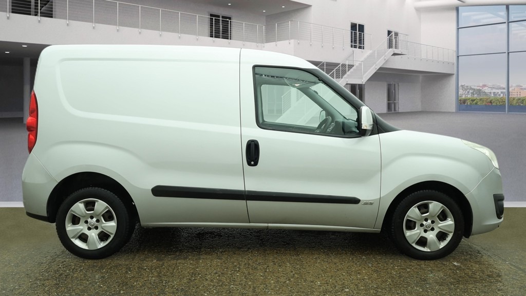 Used Vauxhall Combo 2014 for sale - 77437985: Photo 5