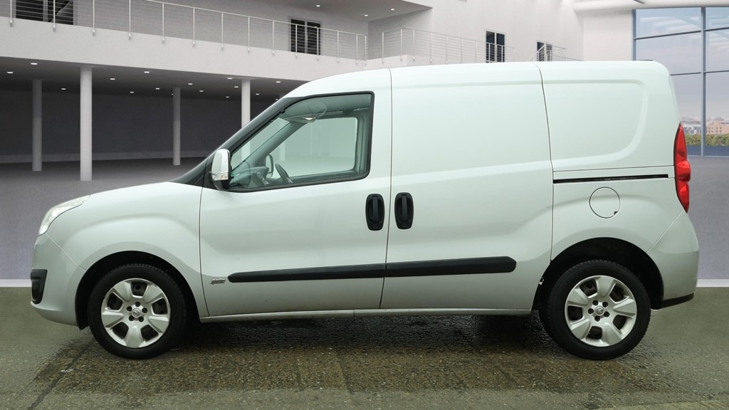 Used Vauxhall Combo 2014 for sale - 77437985: Photo 6