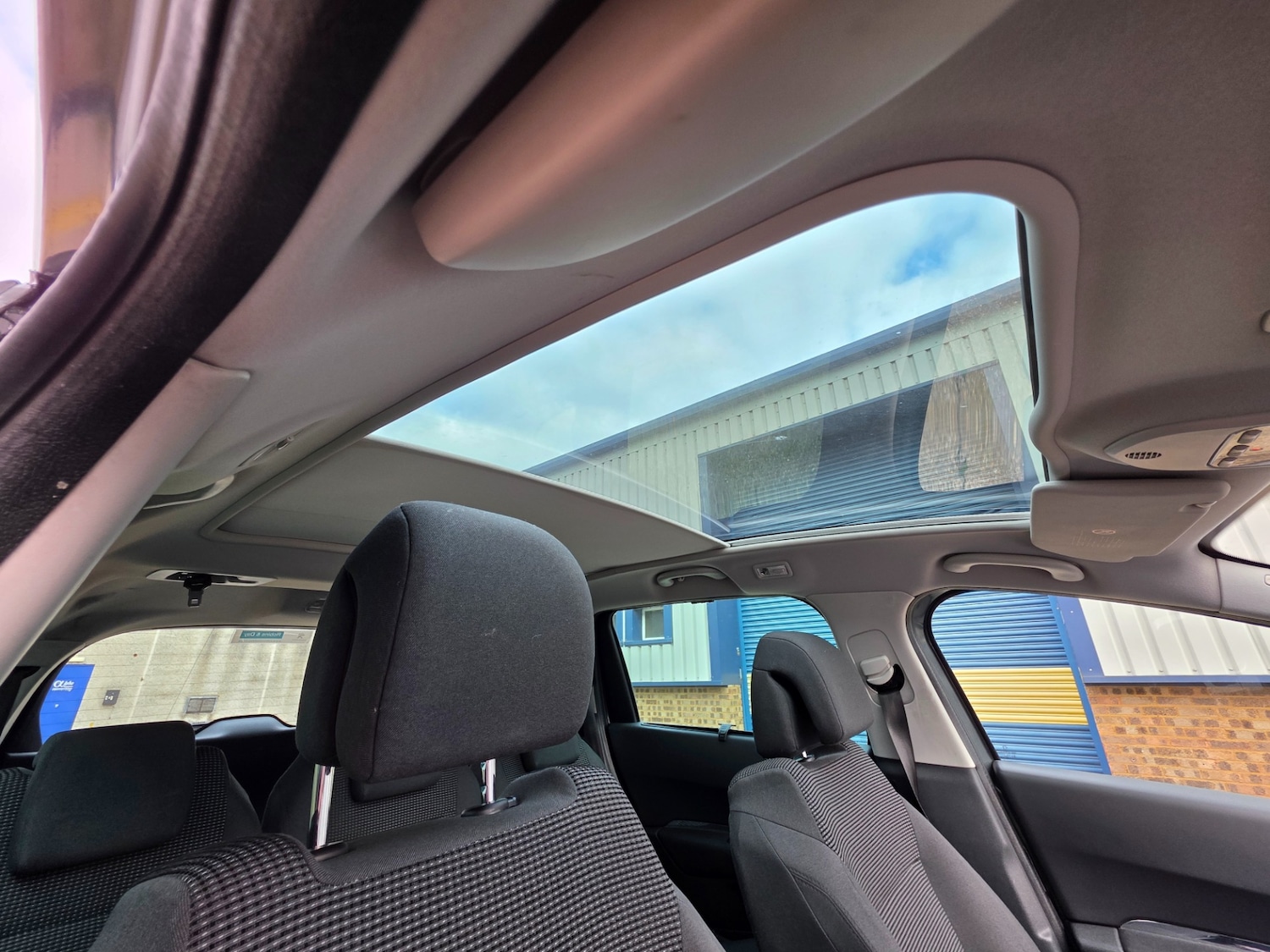 Used Peugeot 5008 2012 for sale - 74162153: Photo 21