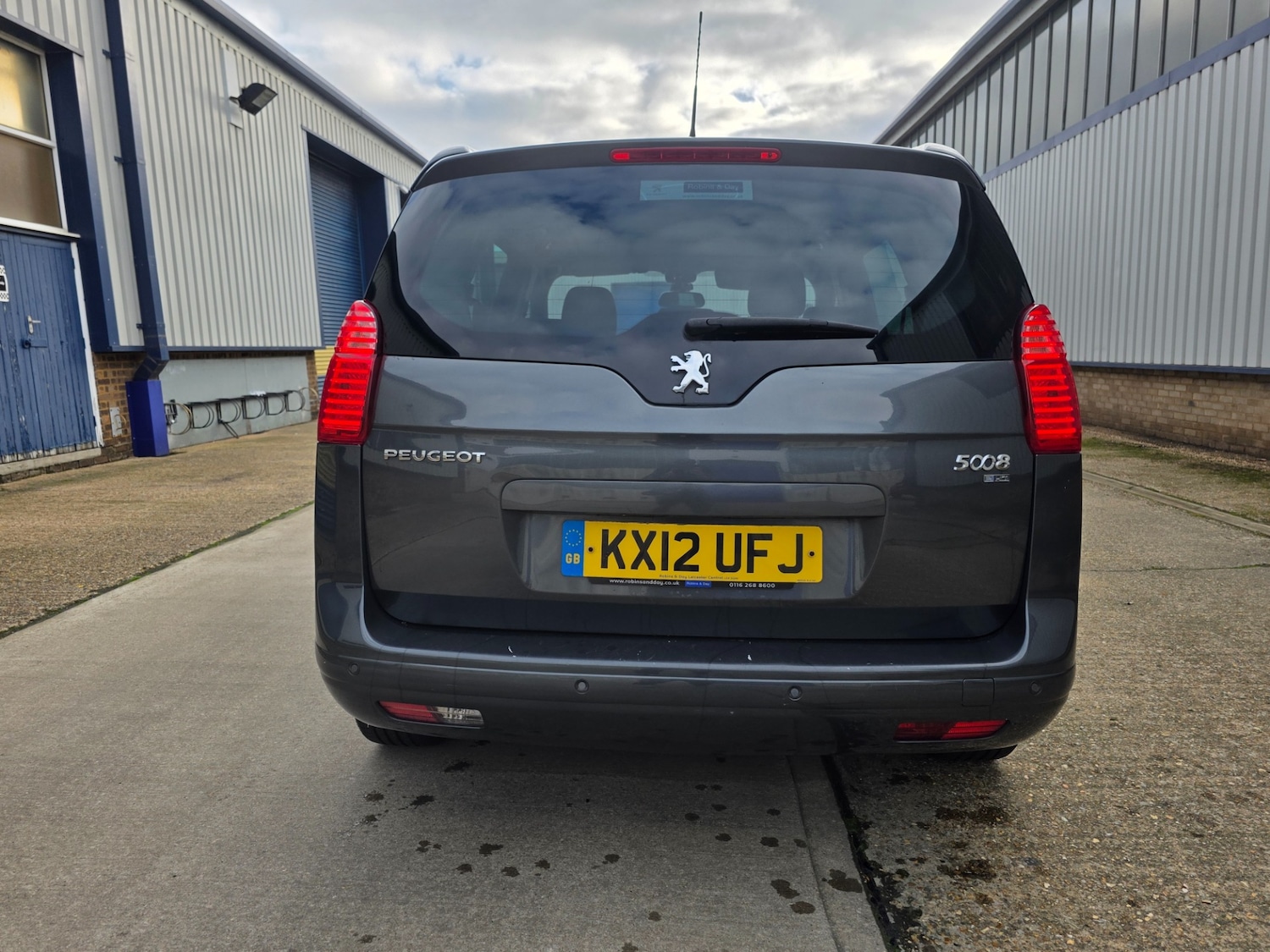 Used Peugeot 5008 2012 for sale - 74162153: Photo 5