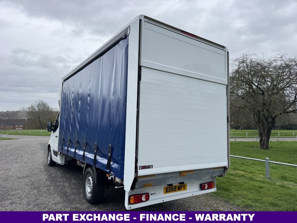 Used Vauxhall Movano 2019 for sale - 77919696: Photo 3