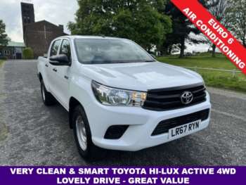 Used Toyota Hilux 2017 for sale - 69032569: Photo