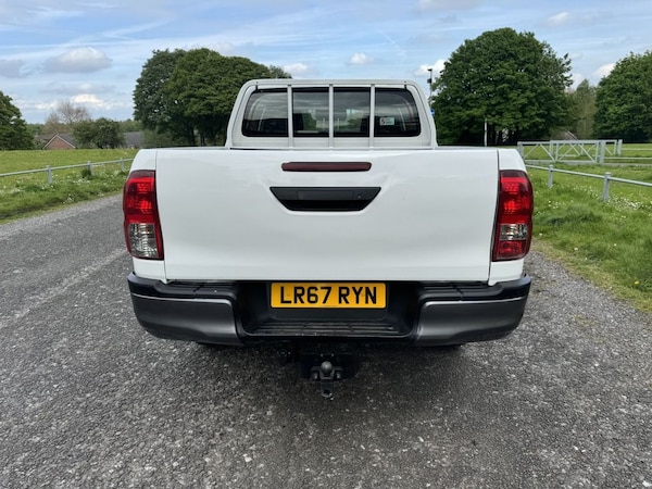 Used Toyota Hilux 2017 for sale - 69032569: Photo 7