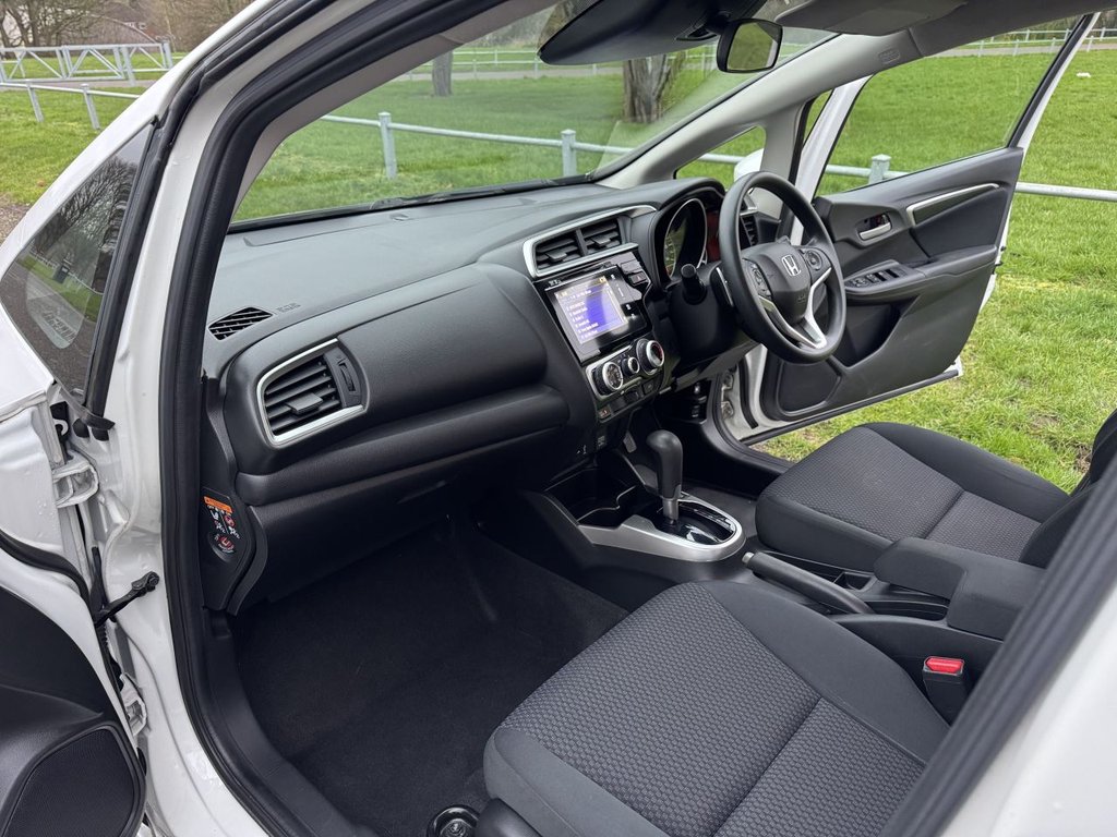 Used Honda Jazz 2020 for sale - 77647850: Photo 12