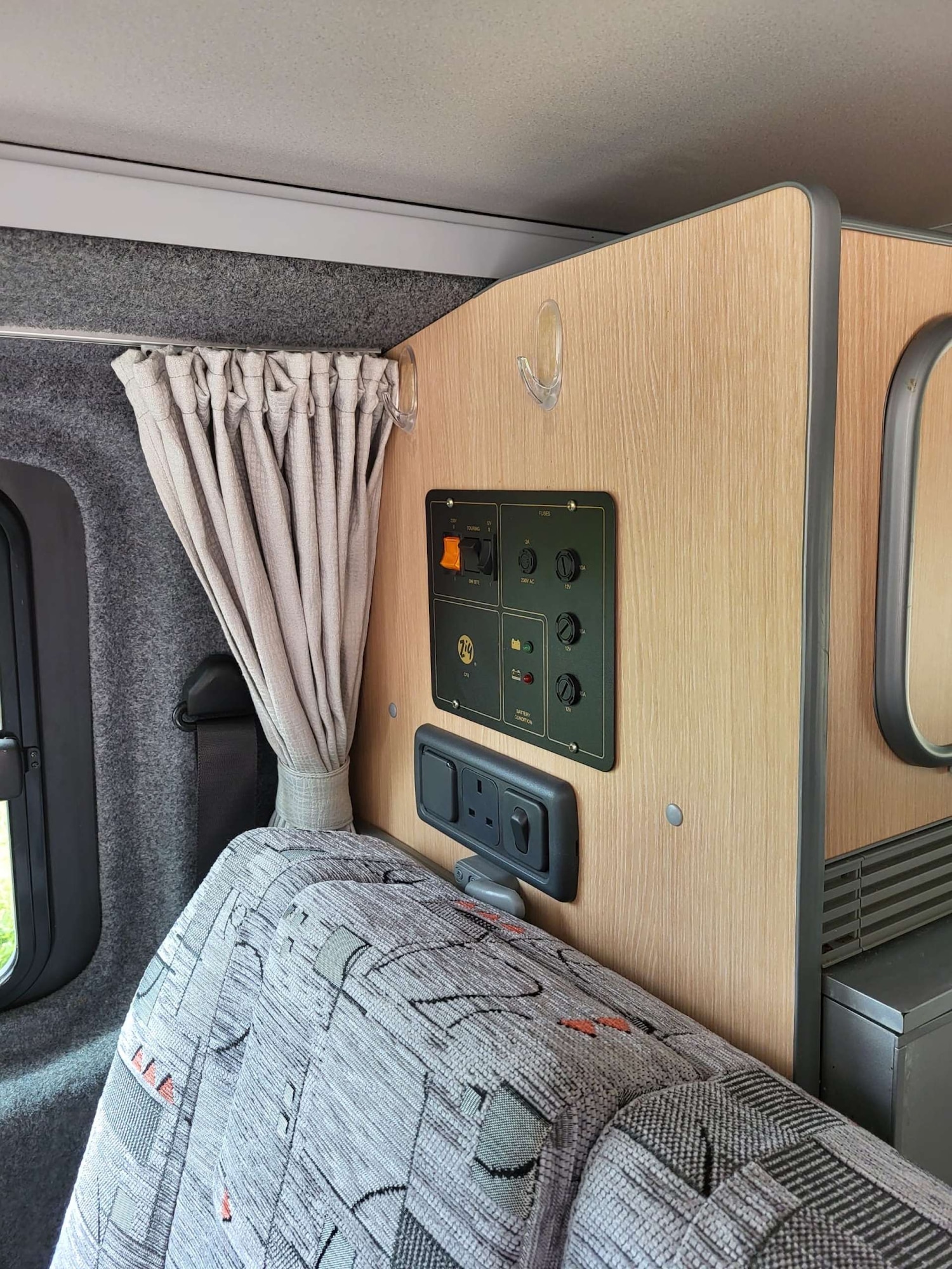 Used Volkswagen Transporter 2013 for sale - 77342231: Photo 14