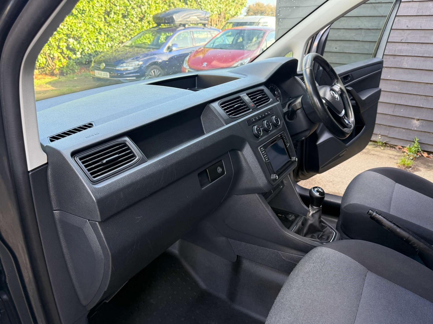 Used Volkswagen Caddy Maxi 2018 for sale - 76302971: Photo 20