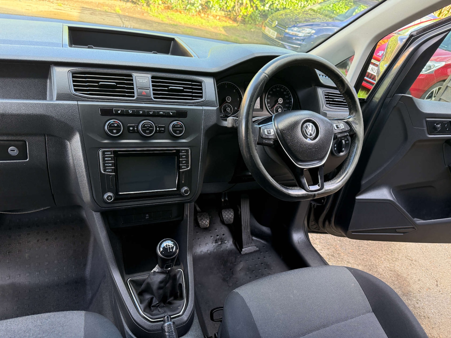 Used Volkswagen Caddy Maxi 2018 for sale - 76302971: Photo 21