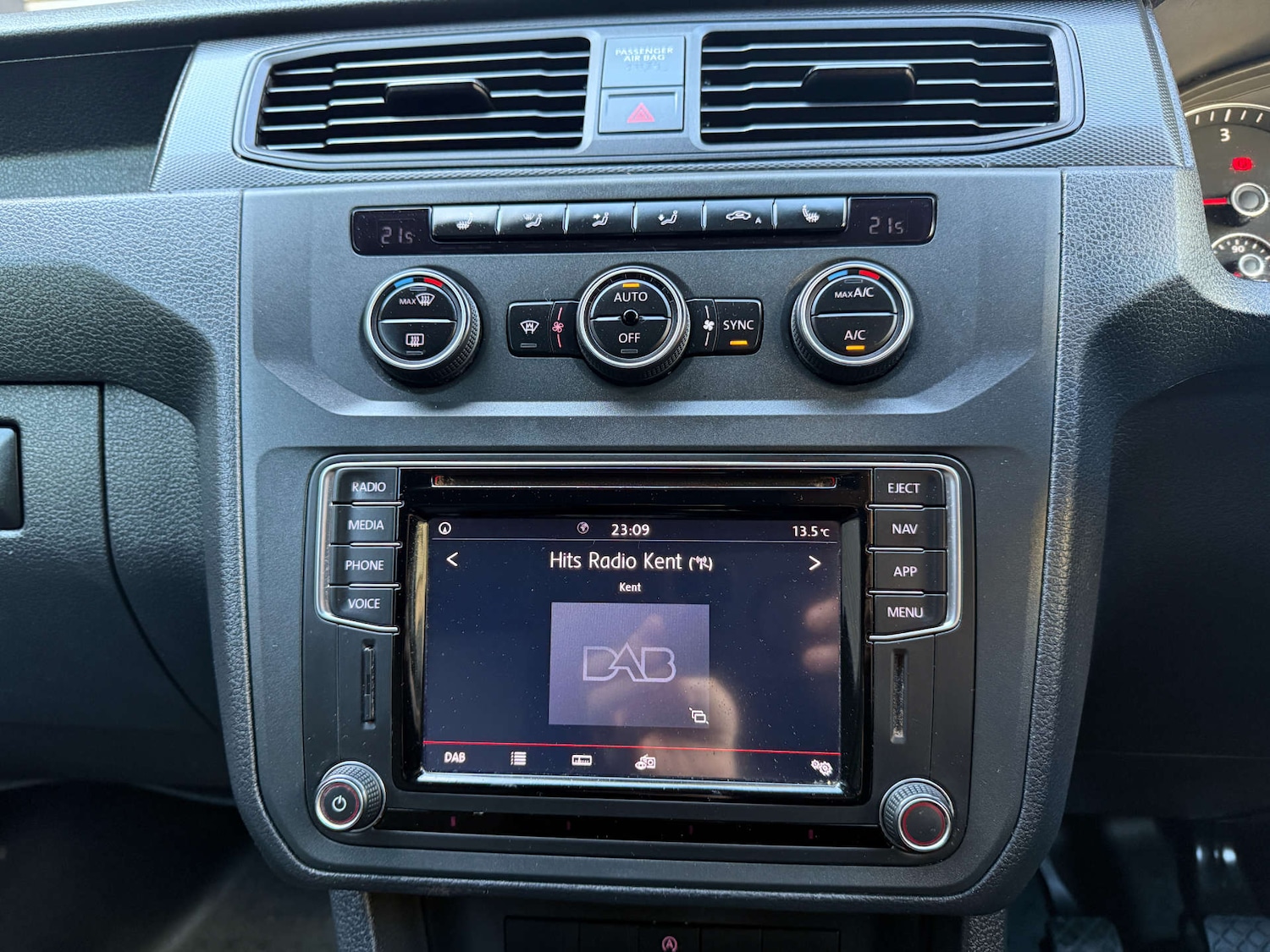 Used Volkswagen Caddy Maxi 2018 for sale - 76302971: Photo 22