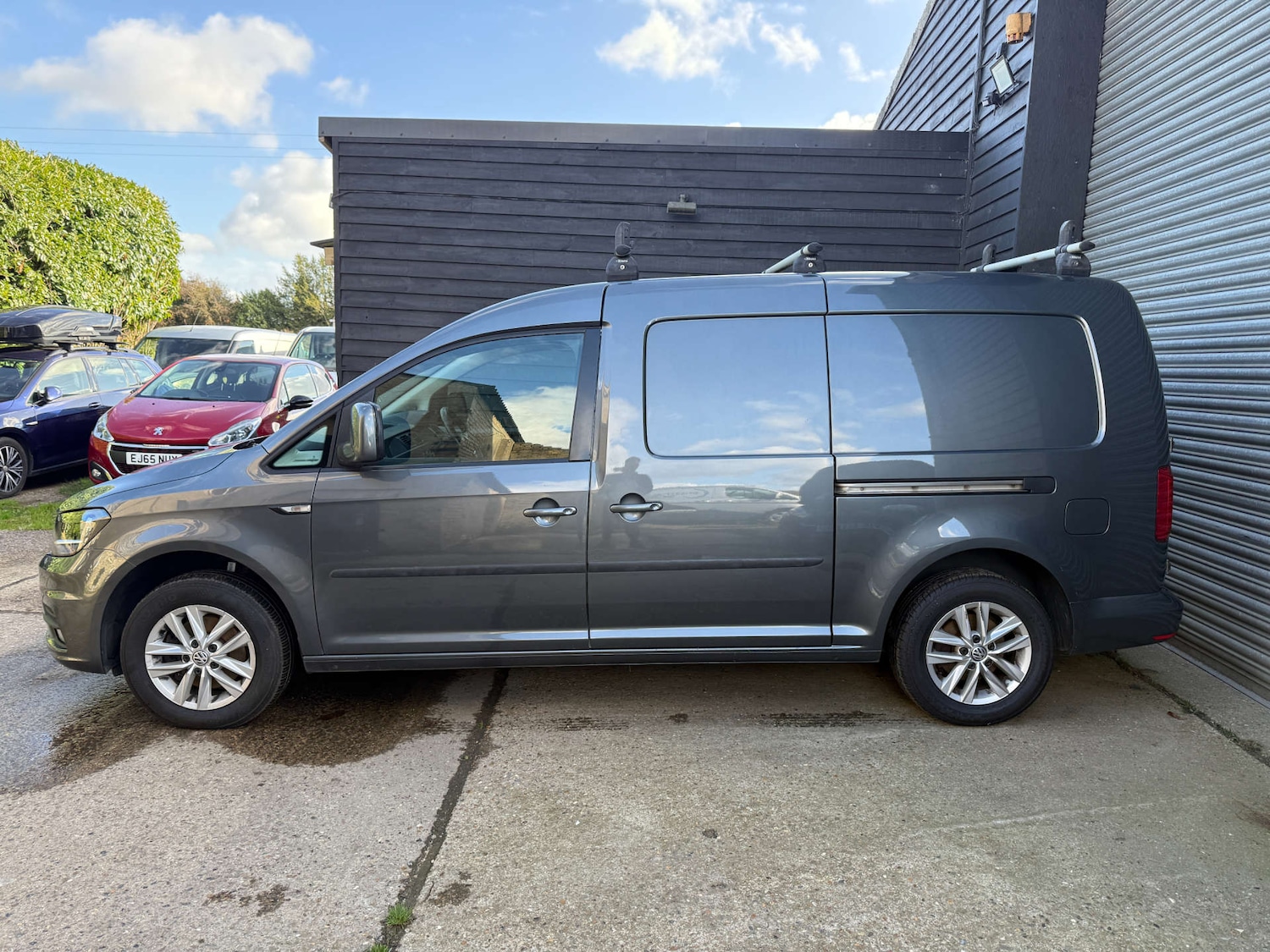 Used Volkswagen Caddy Maxi 2018 for sale - 76302971: Photo 3