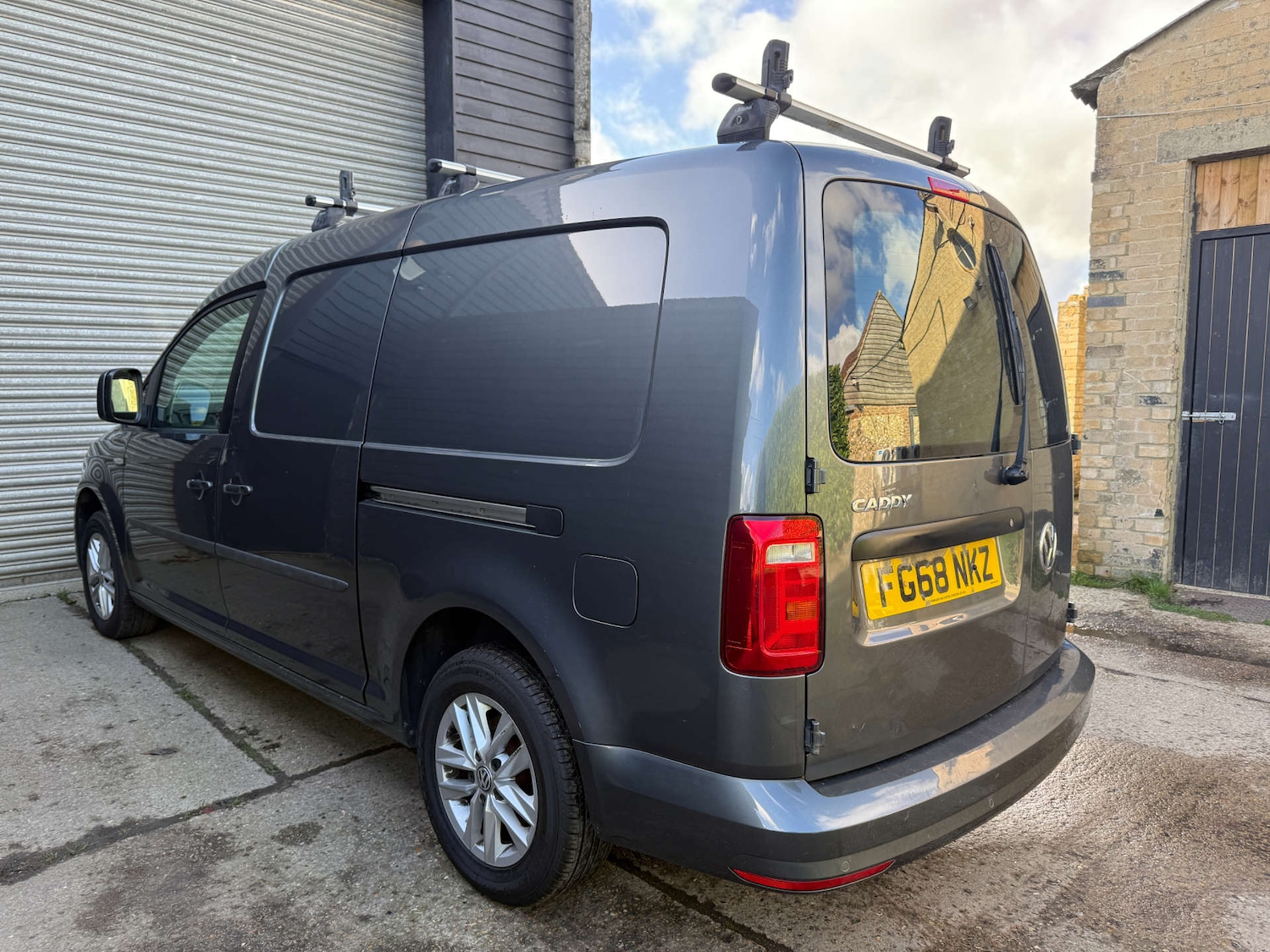 Used Volkswagen Caddy Maxi 2018 for sale - 76302971: Photo 7