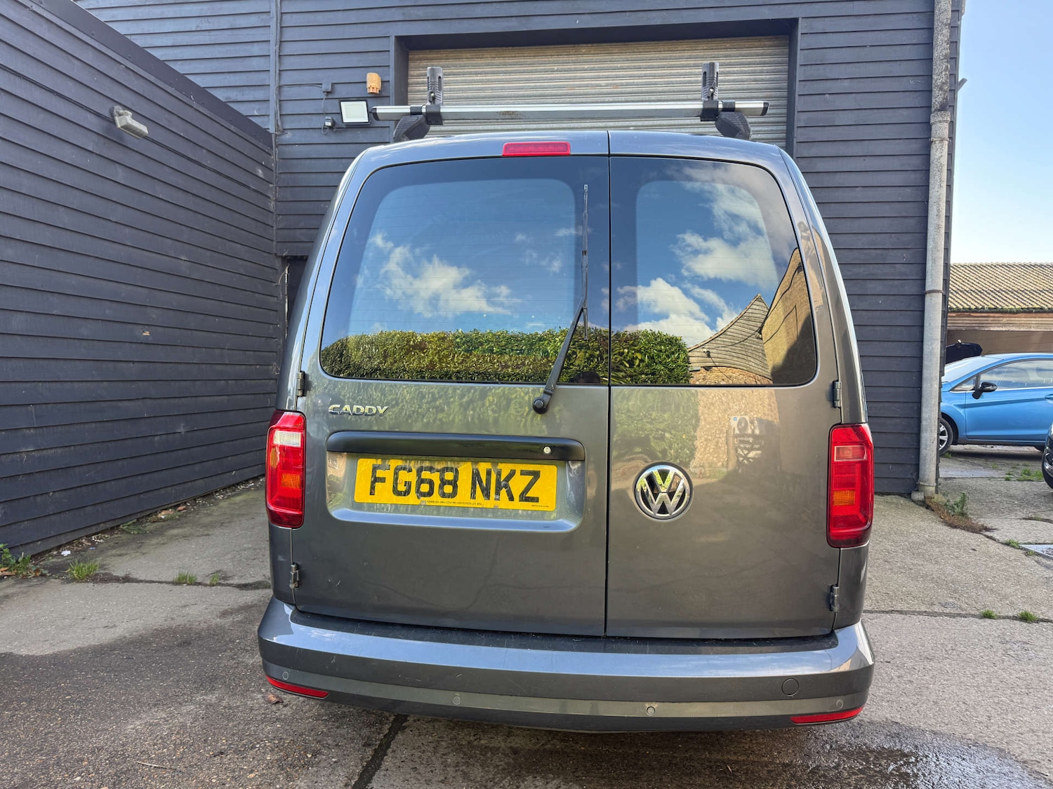 Used Volkswagen Caddy Maxi 2018 for sale - 76302971: Photo 8