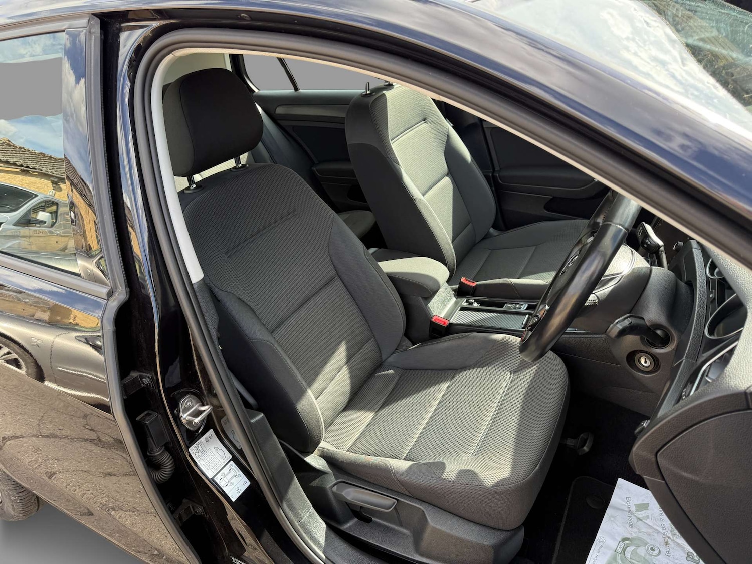 Used Volkswagen Golf 2018 for sale - 76469525: Photo 11