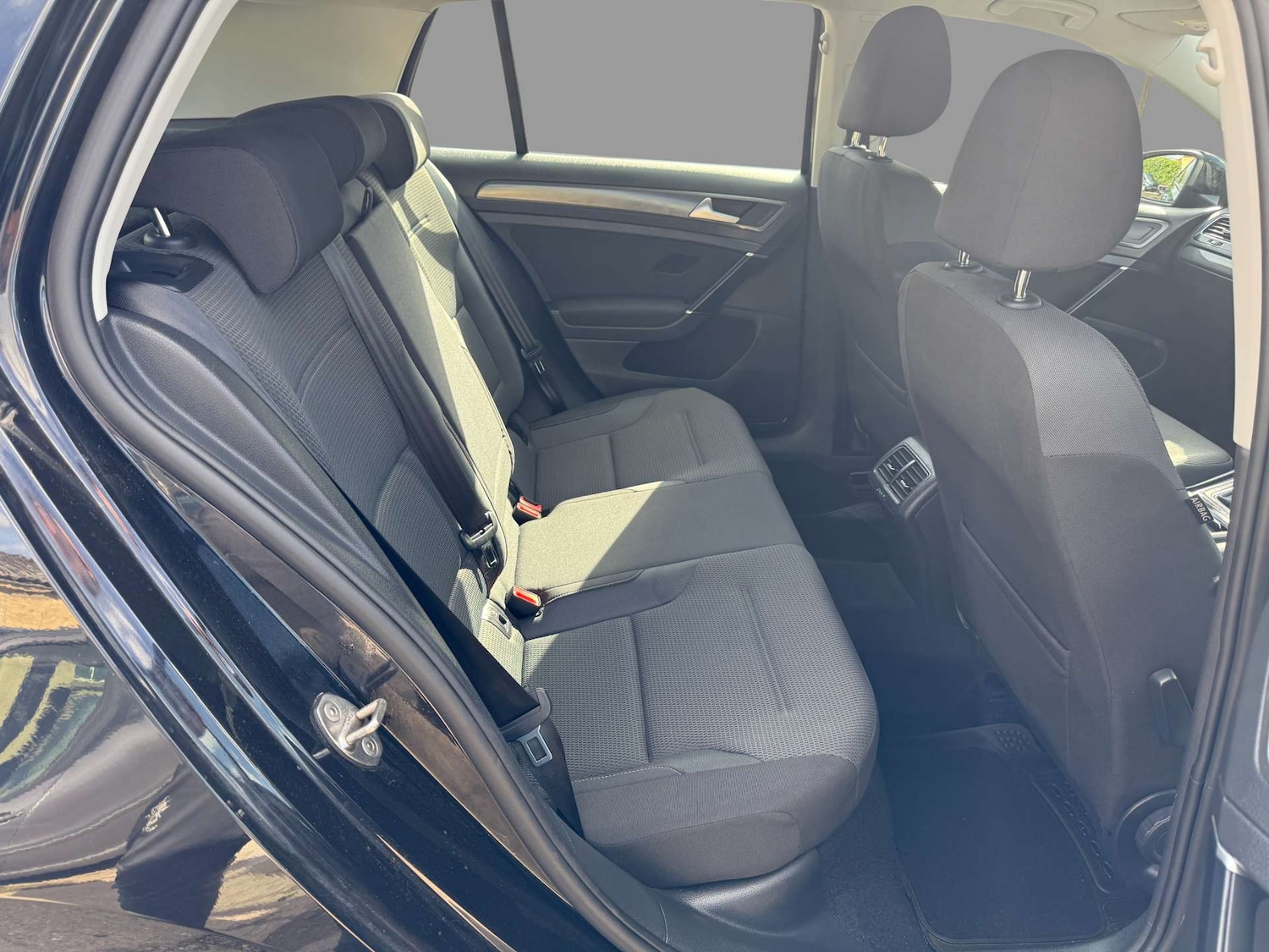 Used Volkswagen Golf 2018 for sale - 76469525: Photo 12