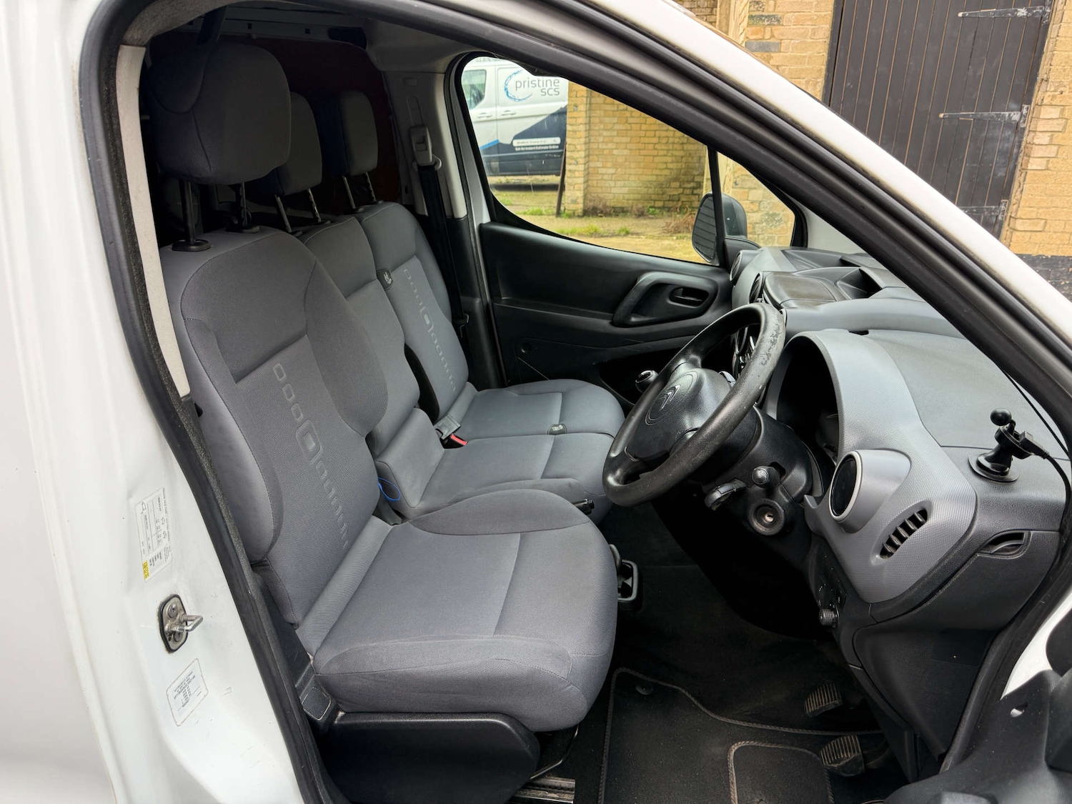 Used Citroen Berlingo 2015 for sale - 76469527: Photo 17
