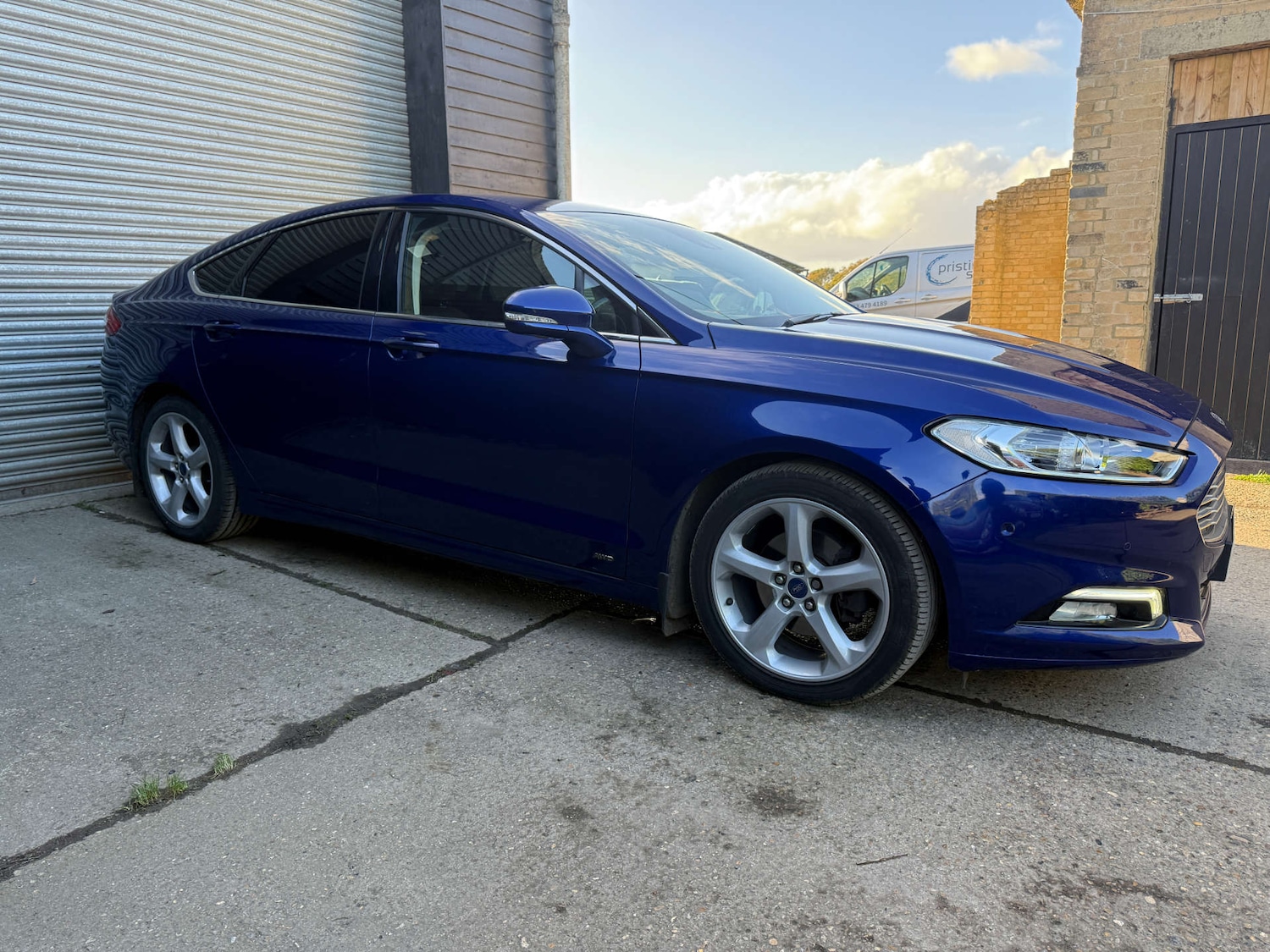 Used Ford Mondeo 2017 for sale - 76302980: Photo 11