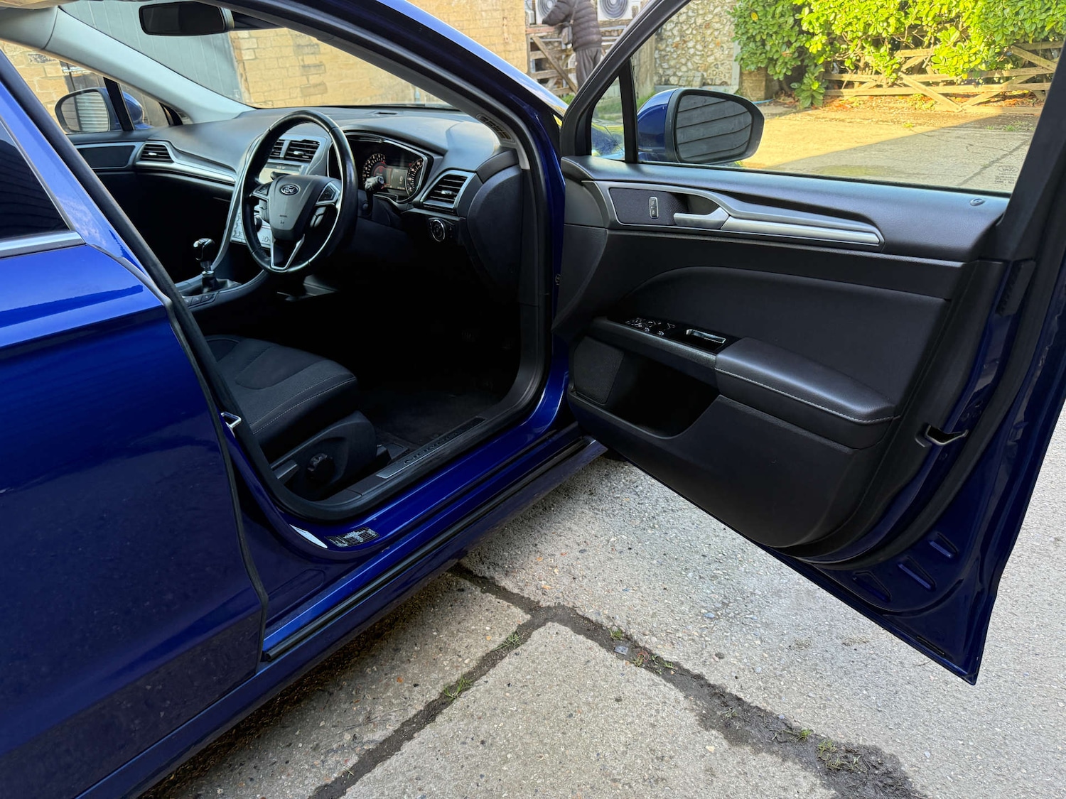 Used Ford Mondeo 2017 for sale - 76302980: Photo 14