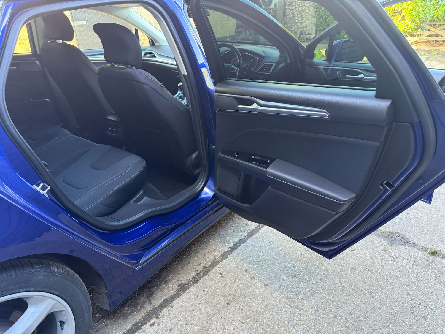 Used Ford Mondeo 2017 for sale - 76302980: Photo 17