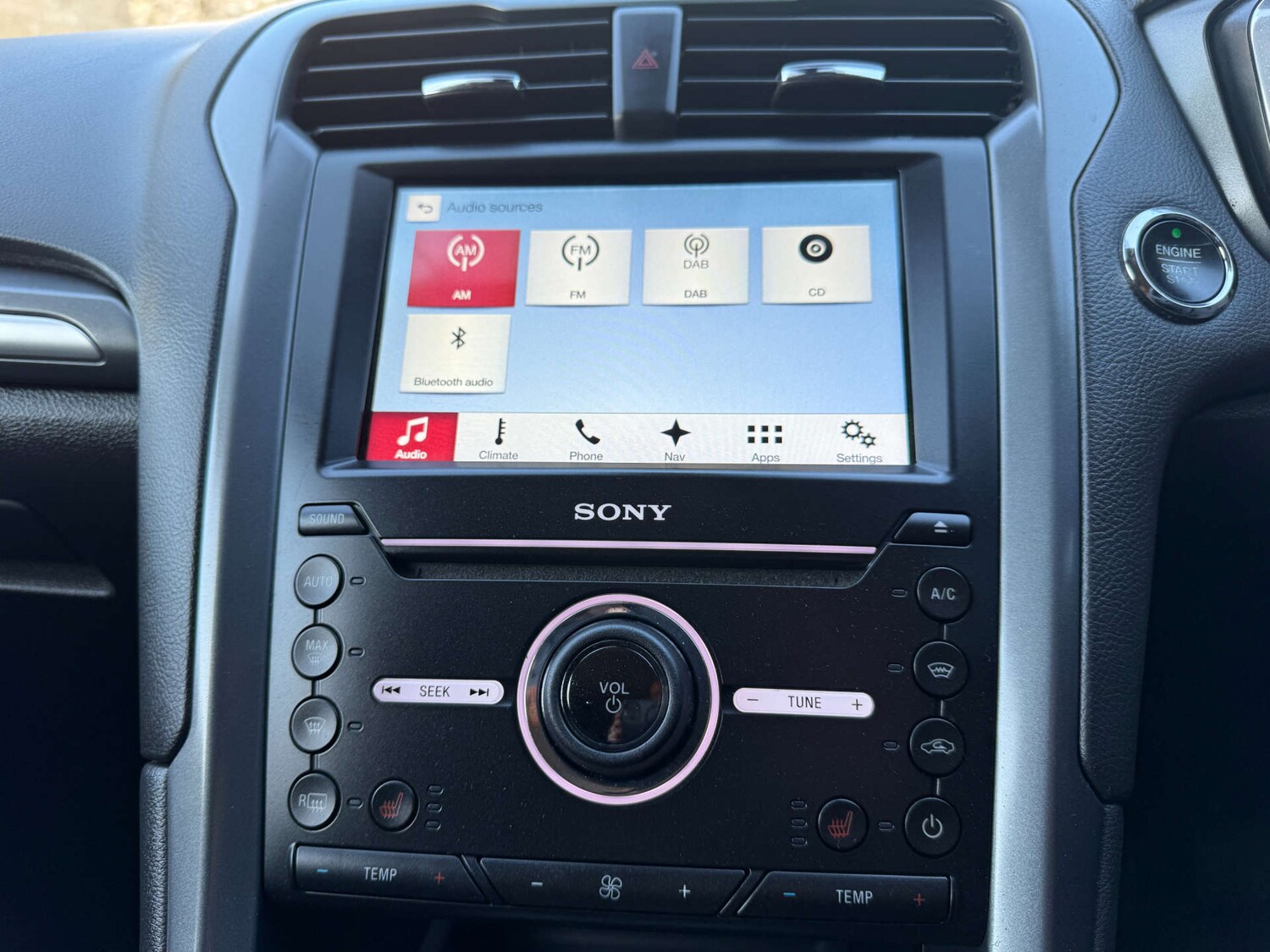 Used Ford Mondeo 2017 for sale - 76302980: Photo 25