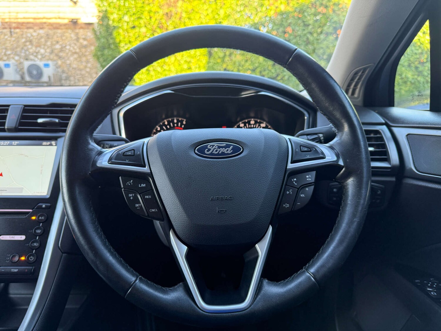 Used Ford Mondeo 2017 for sale - 76302980: Photo 31