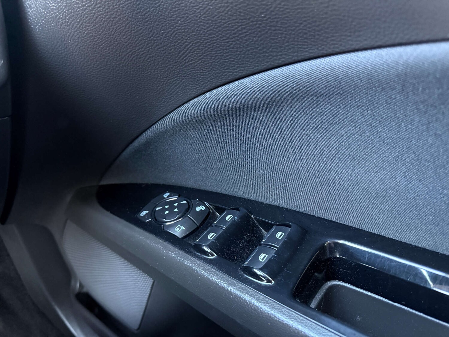 Used Ford Mondeo 2017 for sale - 76302980: Photo 35