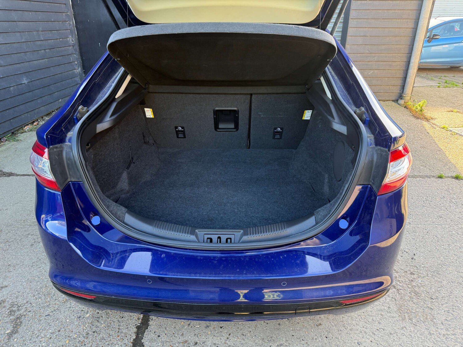 Used Ford Mondeo 2017 for sale - 76302980: Photo 36