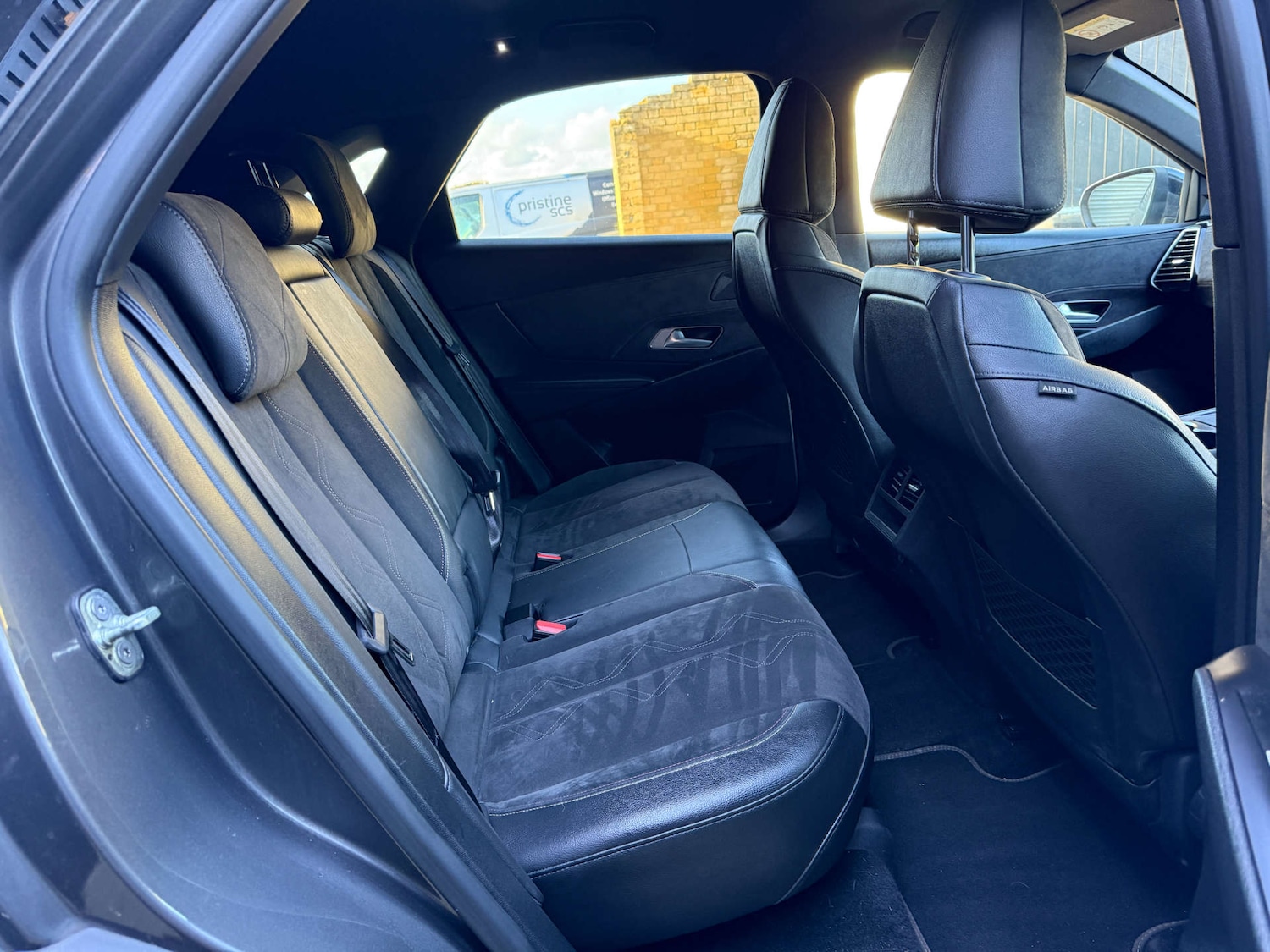 Used DS Automobiles DS 7 Crossback 2019 for sale - 76302965: Photo 18