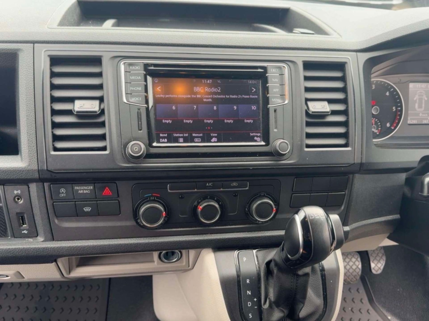 Used Volkswagen Transporter 2019 for sale - 77888874: Photo 9