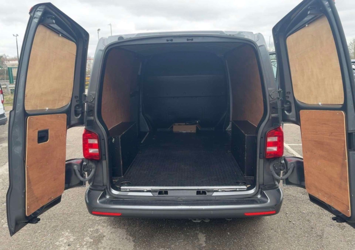 Used Volkswagen Transporter 2019 for sale - 78146014: Photo 11