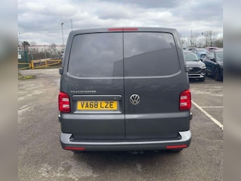 Used Volkswagen Transporter 2019 for sale - 78146014: Photo