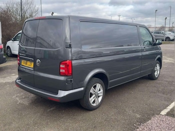 Used Volkswagen Transporter 2019 for sale - 77837290: Photo